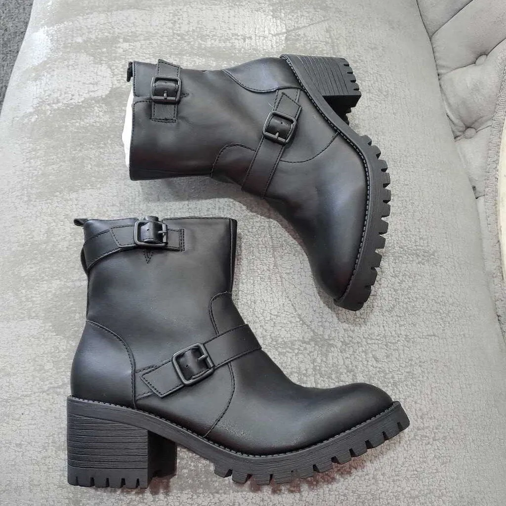 Madden NYC Boots 9.5