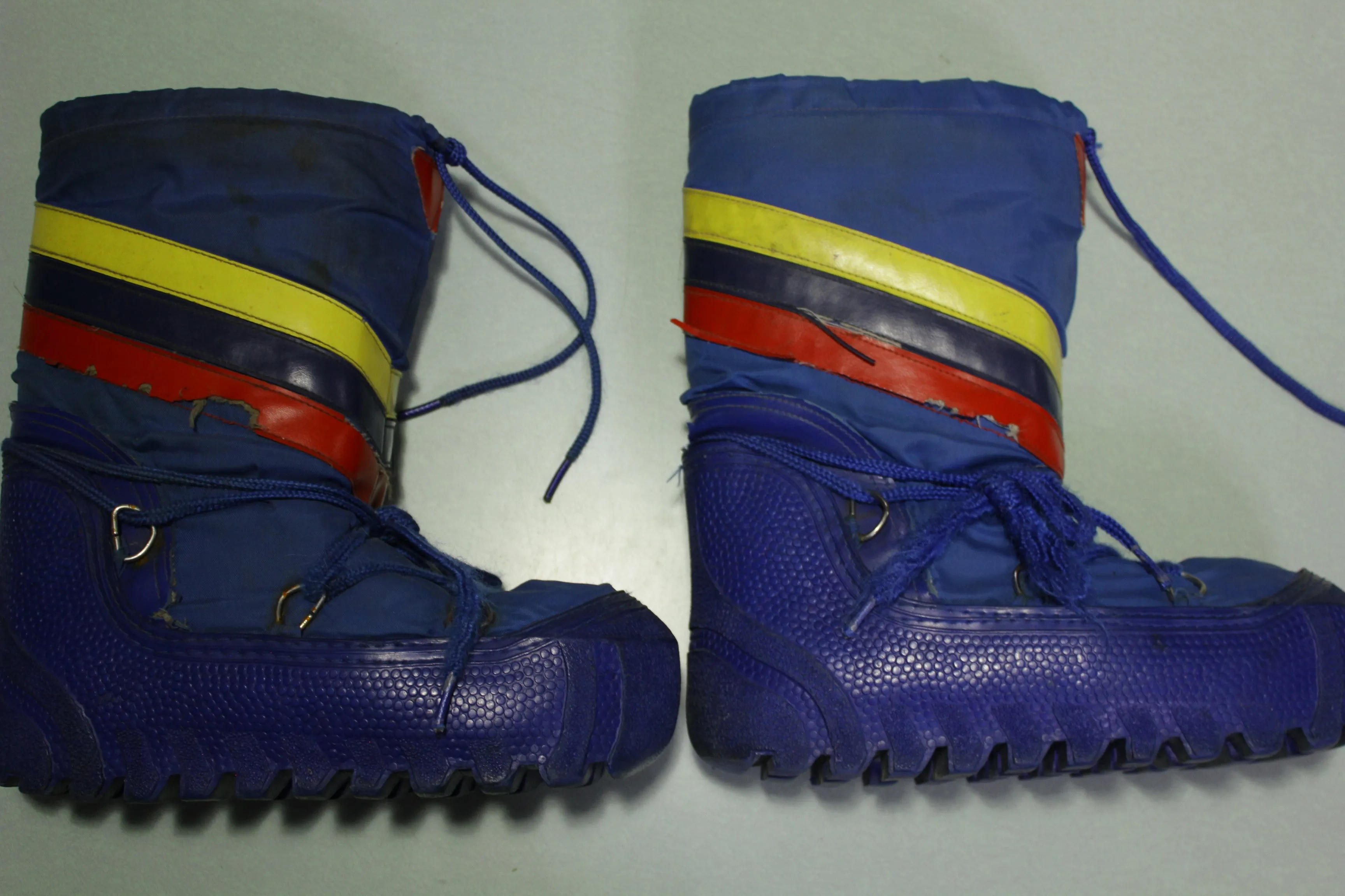 Rainbow Striped Vintage 80's Moon Snow Boots